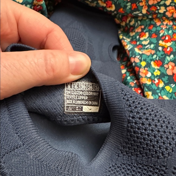 Sketchers ArchFit Navy Blue Open-Toe Sandals size 9 - Picture 6 of 6